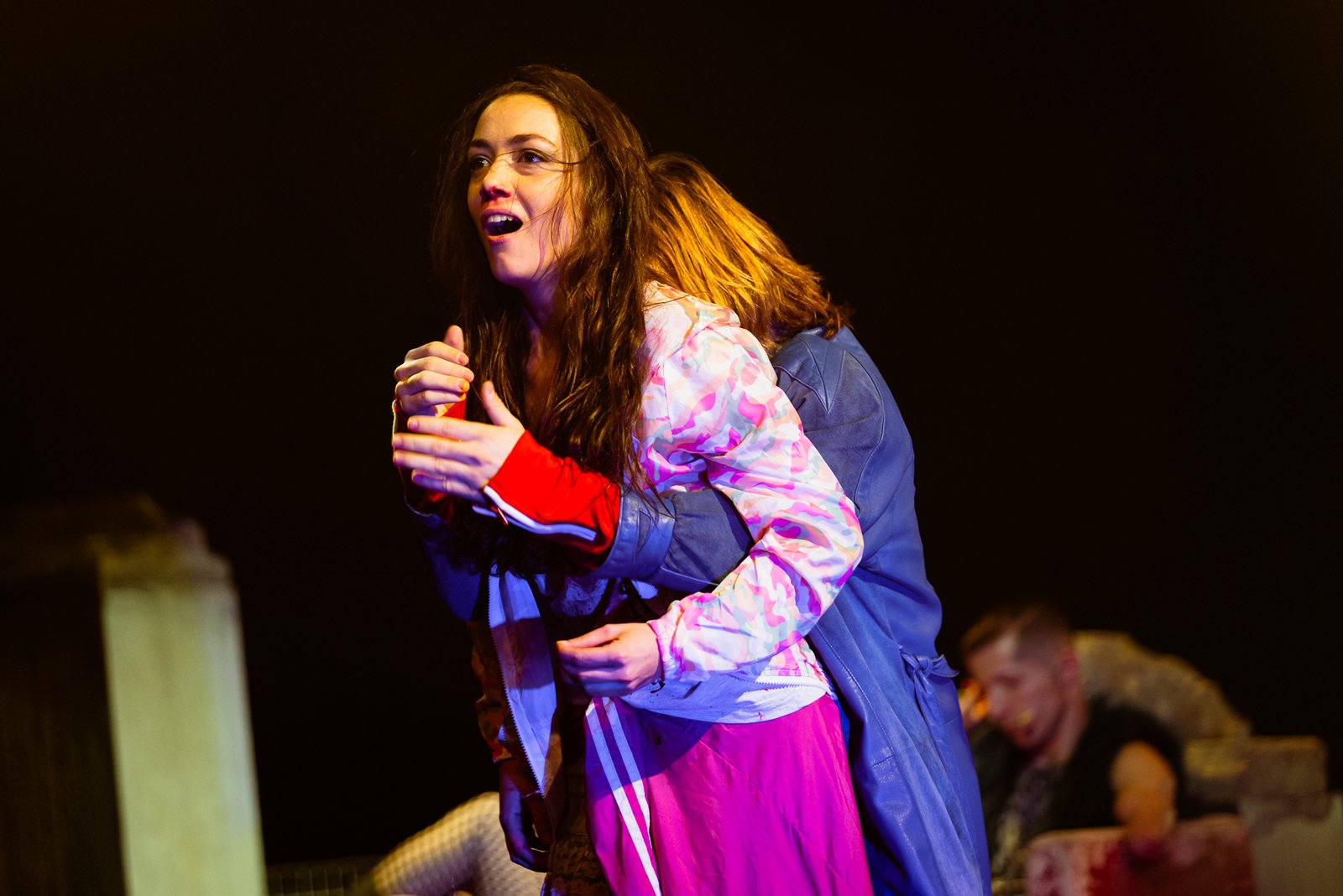 Cena do espetáculo 96 Decibéis, da Terra Amarela e d’O Teatrão